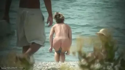 Nudismo in spiaggia pubblica video porno