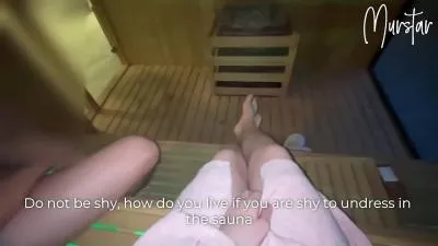 Pompino rischioso nella sauna dellhotel video porno